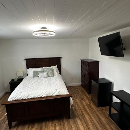 Private Room With Private Bath ريالتو المظهر الخارجي الصورة